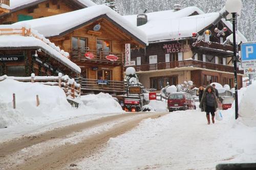 Ski-in, Chalet-style appt Central Verbier - 1 Min Walk to Lift in Bagnes