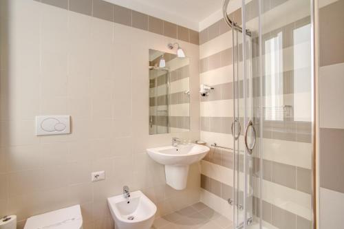 Top Floor Navona - image 14