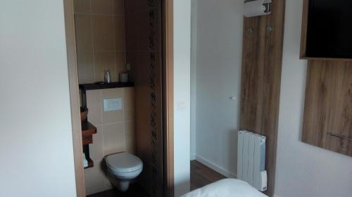 Green Hotels Fleury Merogis - image 7