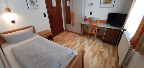 Hotel zur Krone - image 11