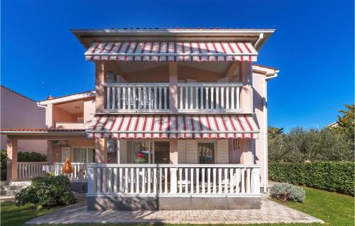 1 Bedroom Amazing Apartment In Vodnjan