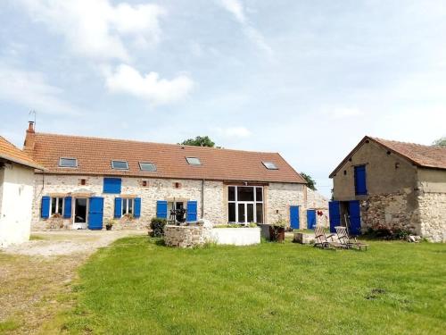 La Grange de Marie à St Angel - Magnifique Grange Rénovée en loft pour 1 à 6 pers