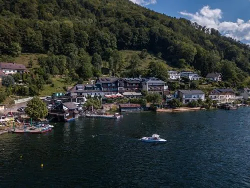 Landhotel Grünberg am See in Gmunden, Österreich