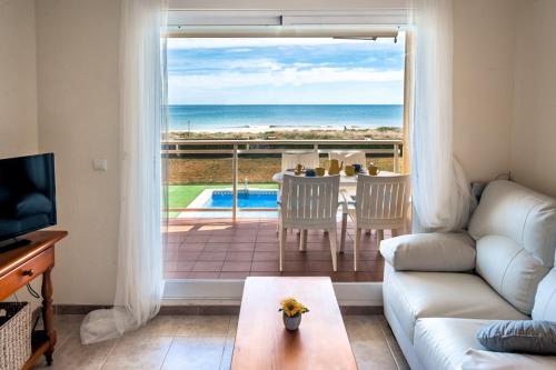  APARTAMENTO Nat EN PRIMERA LINEA DE PLAYA, Pension in Playa de Xeraco bei La Drova