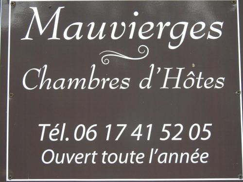Chambres d'hôtes Mauvierges - Chambre d'hôtes - Segré-en-Anjou-Bleu