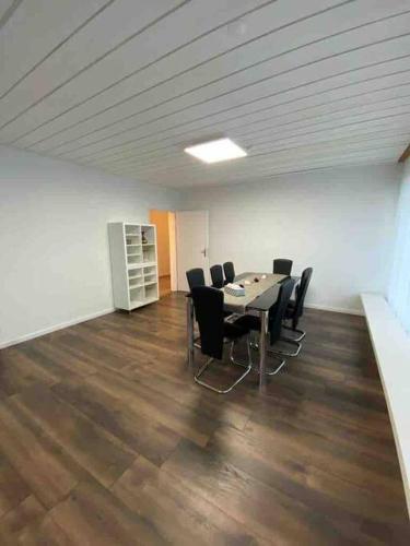 Geräumige Wohnung im Schweizer Vekehrspunkt (Geraumige Wohnung im Schweizer Vekehrspunkt) in Hunzenschwil