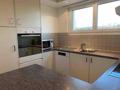 Geräumige Wohnung im Schweizer Vekehrspunkt (Geraumige Wohnung im Schweizer Vekehrspunkt) in Hunzenschwil