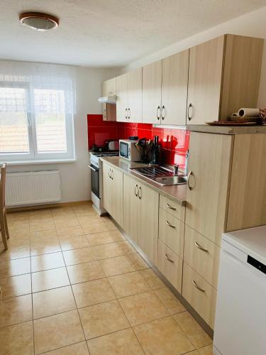 keittiö, Ubytování U Truhlářů Šaldorf (Ubytovani U Truhlaru Saldorf) in Novy Saldorf-Sedlesovice
