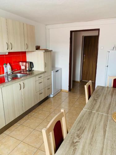 keittiö, Ubytování U Truhlářů Šaldorf (Ubytovani U Truhlaru Saldorf) in Novy Saldorf-Sedlesovice