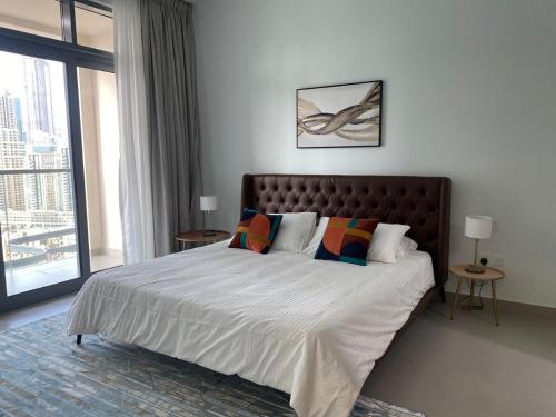 DUBAI DOWNTOWN DESIGN Luxury Apartments - image 2