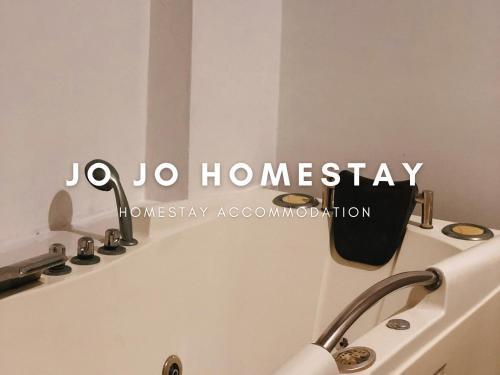 Jo Jo Homestay @ Marina Island Laguna