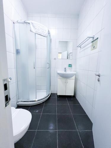 Guest Centar Hotel - image 8