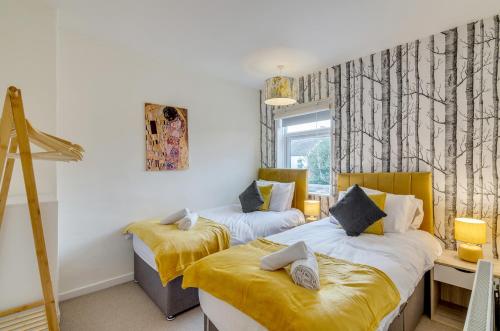 Central Norwich 2 bed /w Kitchen, BBQ, Free Parking & Fast Wifi - Ginger & Gold ltd gîte à louer Best Western George Hotel