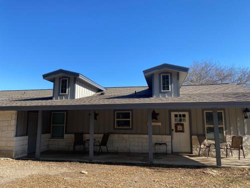 Texas Hill Country Ranch House - Great Views - Near Hidden Falls Park detail