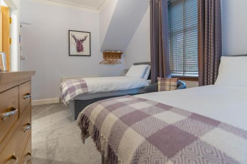 Firtree Bed and Breakfast at Galvelbeg House in Crieff