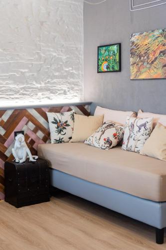Deluxe Suite image 7