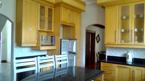 Alushi on 7th Avenue — other in 1 Seventh Avenue Summerstrand, Port Elizabeth South Africa, 6001
