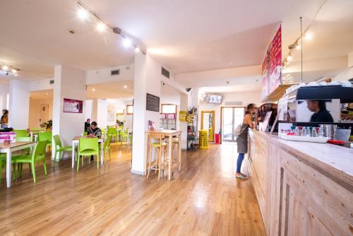 Bar/ Salón, Safestay Pisa in Pisa