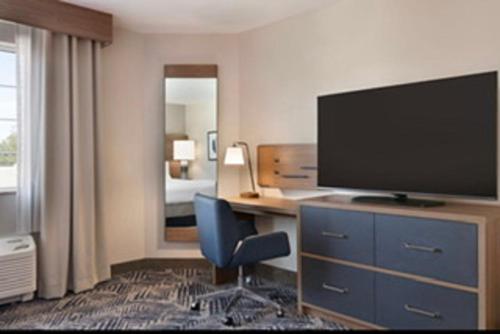 Candlewood Suites Mount Pleasant, an IHG Hotel