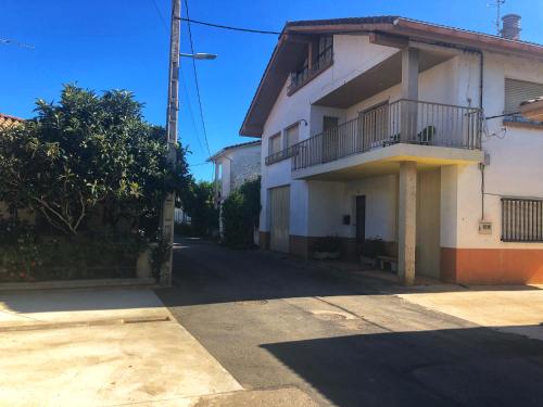  El Autillo, Ferienwohnung in Legaria