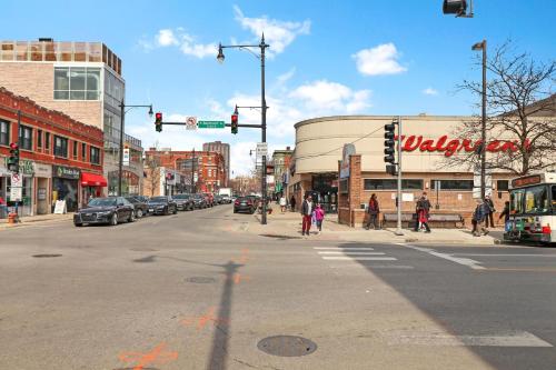 Splendid & Fully Furnished 1BR Apartment - Broadway 204 rep, Chicago (Foto 2)