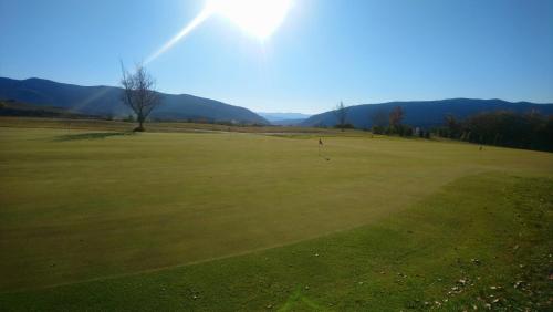 Las Margas. Golf. Bici. Esquí. Piscina.