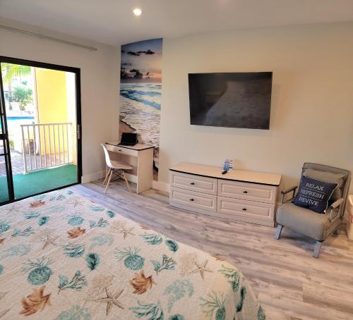 Satellite Motel – Treasure Island, FL