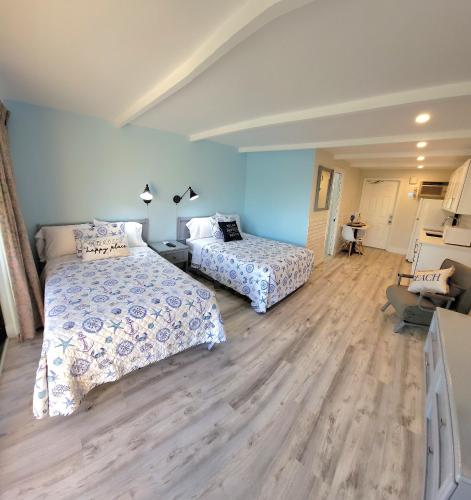 Satellite Motel – Treasure Island, FL