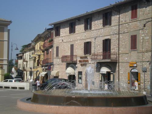 Piazza degli Angeli - image 4