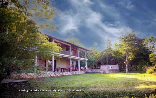 Exterior view, Ehalagala Lake Resort & SPA in Sigiriya