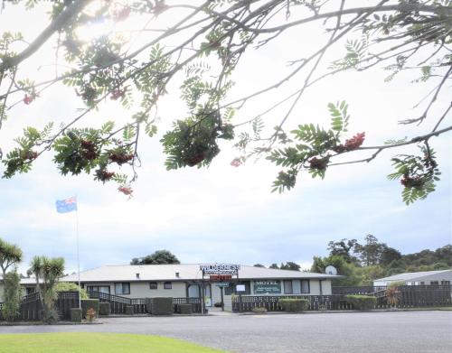 Wilderness Motel Accommodation Haast