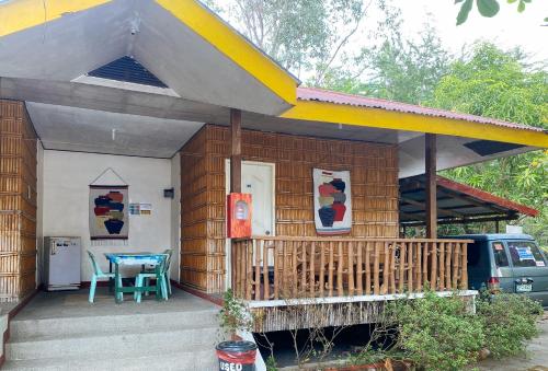 Įėjimas, RedDoorz Hostel @ Molino Beach Resort in Iba