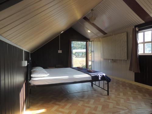 Room in Farmhouse - Dandeli - Aura Jungle Stay