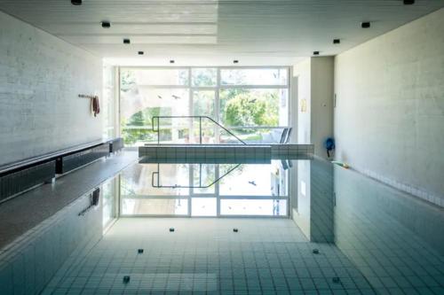 สระว่ายน้ำ, Black Forest Bergliebe Pool Terrasse Natur Ruhe Komfort in เฮอะเชนชวานด์