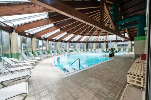 Lobios Caldaria Hotel Balneario - 수영장