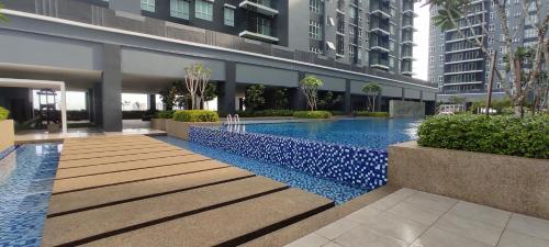 Bukit Rimau Instagrammable 2 Bedroom Apartment With Pool View up to 5 PAX Shah Alam