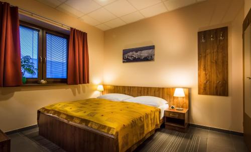 2 twin beds