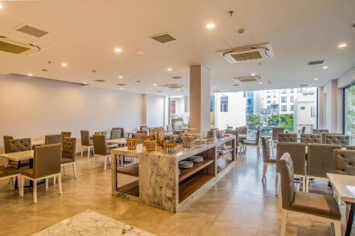 SEA LIGHT HOTEL DA NANG - 레스토랑