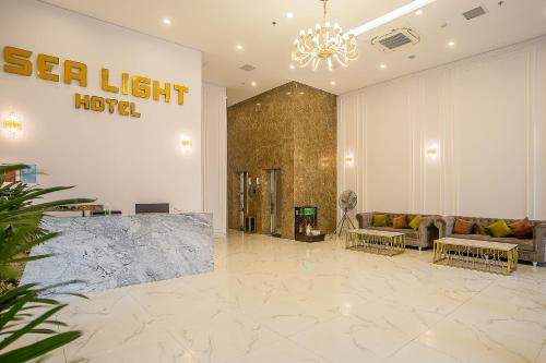 ダナン SEA LIGHT HOTEL DA NANG 3つ星 ホテル スイート