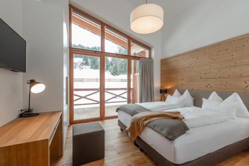 Skylodge Alpine Homes - image 6
