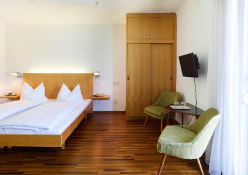 Boutiquehotel Ogris Am See – Velden, CA
