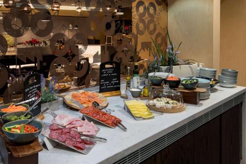 Radisson Blu Manchester Airport - image 13