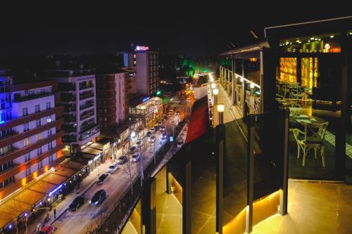 INN TOWN HOTEL 5