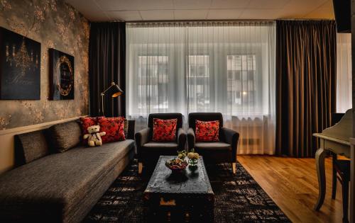 room detail thumbnail 1