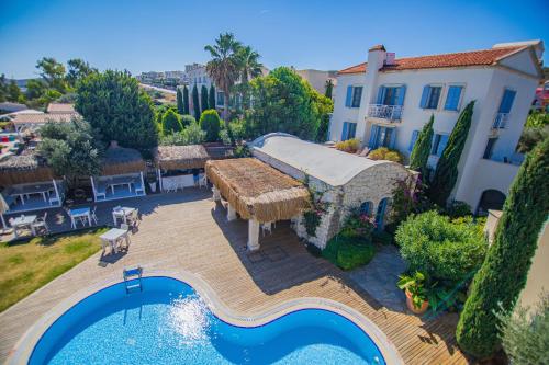 Port Alacati Hotel - image 8