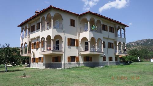 Nikolaidis House