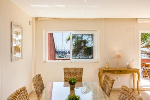 First line Penthouse in Puerto Sotogrande with Seaviews 3