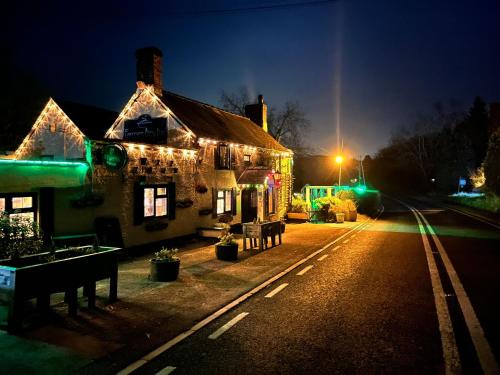 The Farmers Boy Inn Guest House