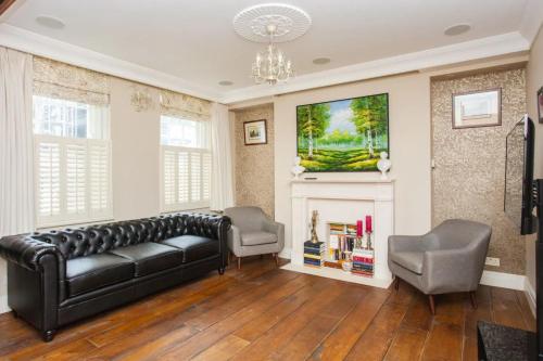 Picture of Gorgeous 2 Bedroom Apartment In Marvelous Marylebone