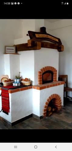 Restorāns, Ograda Bunicilor in Baia De Fier